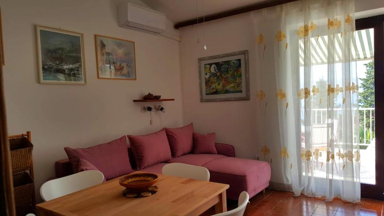 Apartments Mirjana Novi Vinodolski Zewnętrze zdjęcie